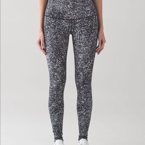 Lululemon Wunder Under 28”